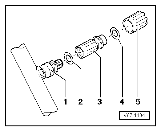 Extraction and charging valve, low-pressure side